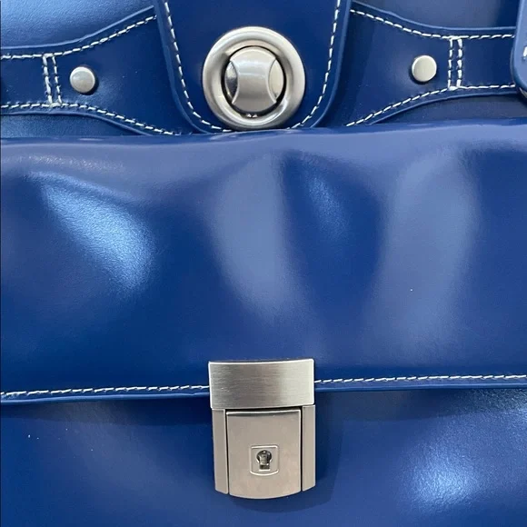 McKlein Edgebrook Navy Leather Rolling Briefcase Laptop Bag Lock Key - Picture 5 of 16